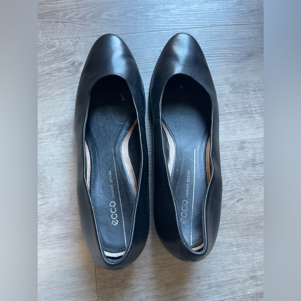 Ecco Shape 45 Leather Wedge Closed Toe Pumps Size 40 (US9.5) - Picture 2 of 9